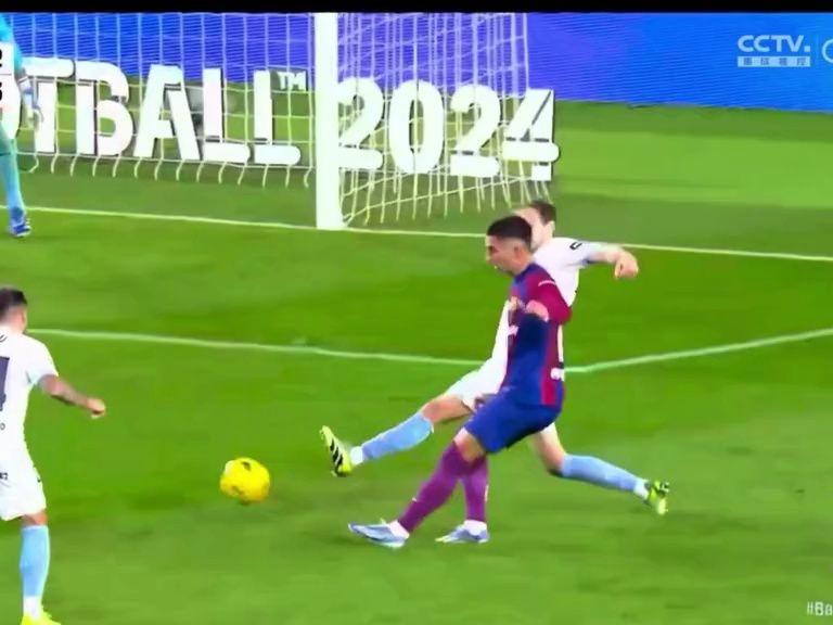 关于巴塞罗那西甲击败赫塔菲京多安中场掌控的信息